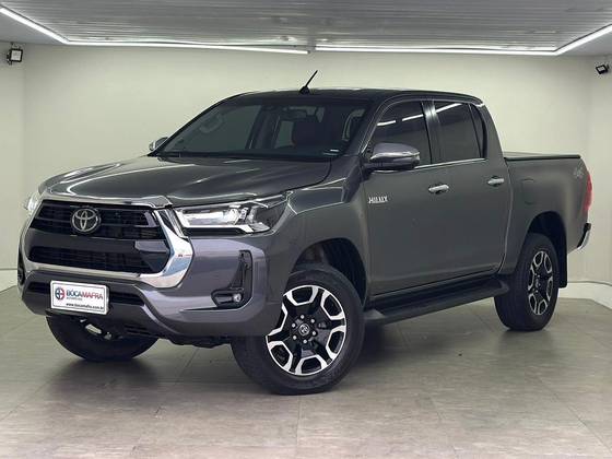 TOYOTA HILUX 2.8 D-4D TURBO DIESEL CD SRX 4X4 AUTOMÁTICO